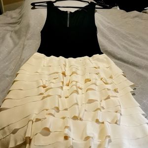 BCBG dress size 04